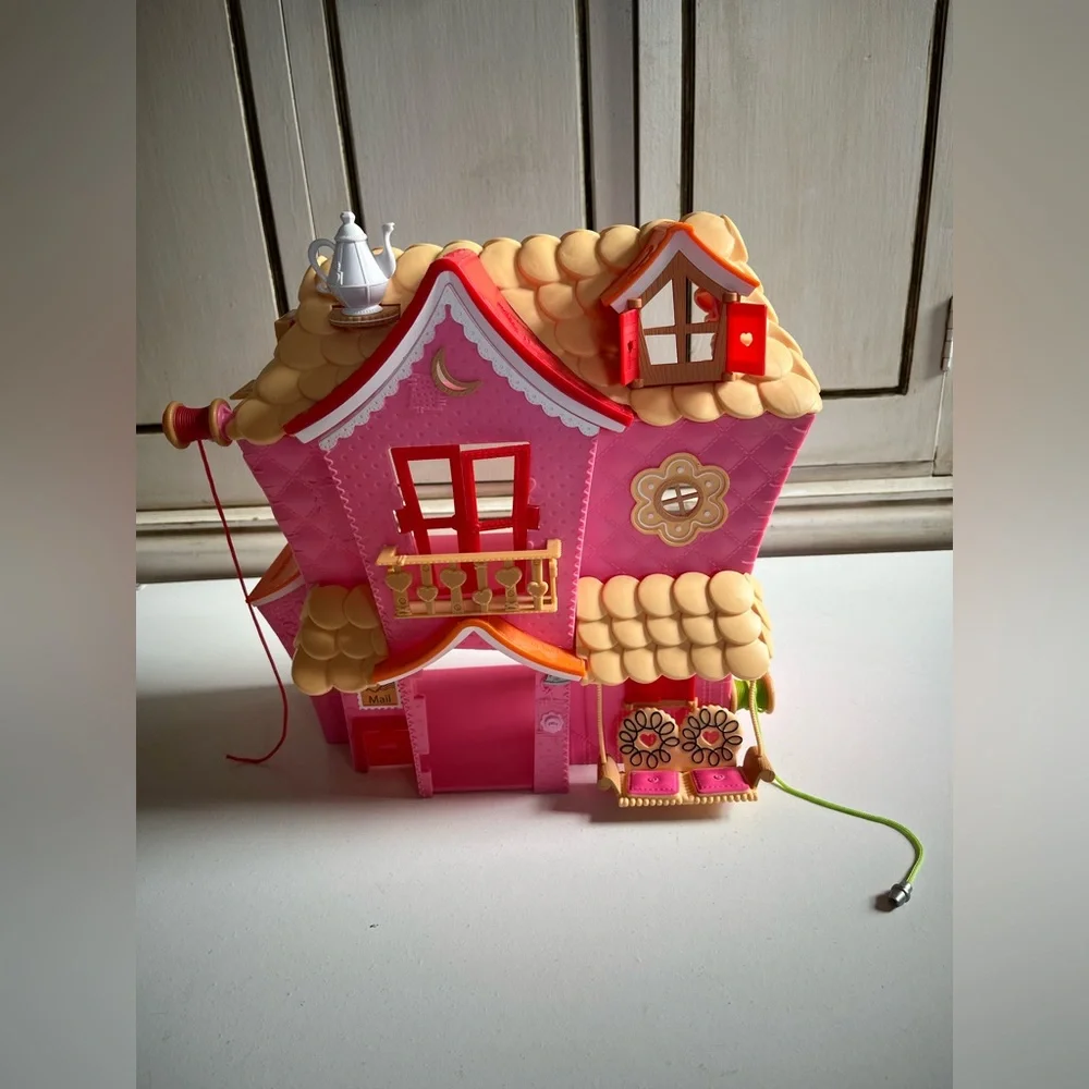 Lalaloopsy Mini Sew Sweet House 3-story playhouse pretend play preschool